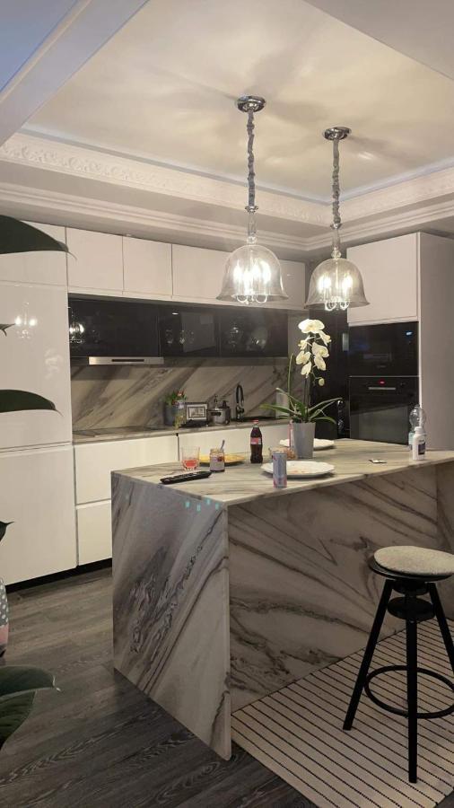 Casa In Inima Capitalei Villa Bukarest Eksteriør billede